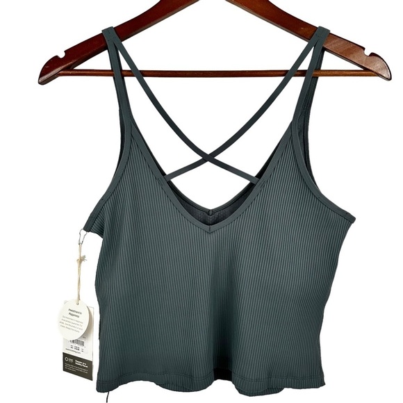 VUORI Strappy Rib Crop Tank in Stone - Picture 7 of 11